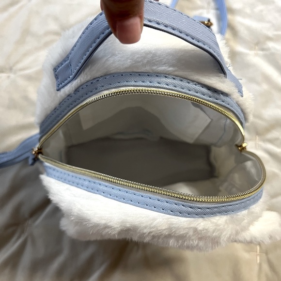 Cinnamoroll Fuzzy Mini Backpack - Picture 3 of 3